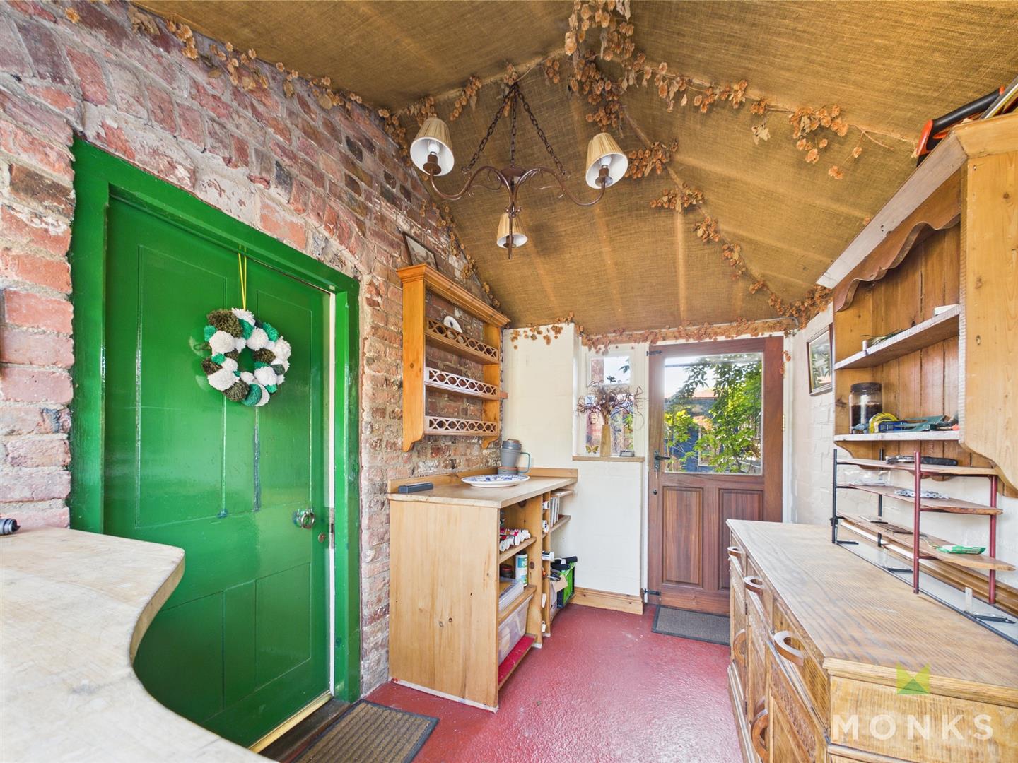 Ivy House Station Road, Oswestry, SY11 4BT For Sale